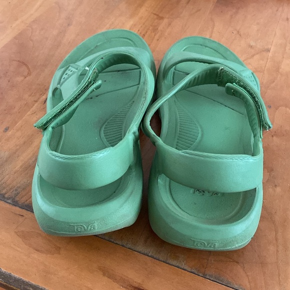 TEVA | hurricane drift sandals | green | size W 7 - Picture 3 of 3